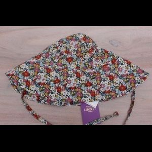 Briar sun Bonnet , NWT 3-6